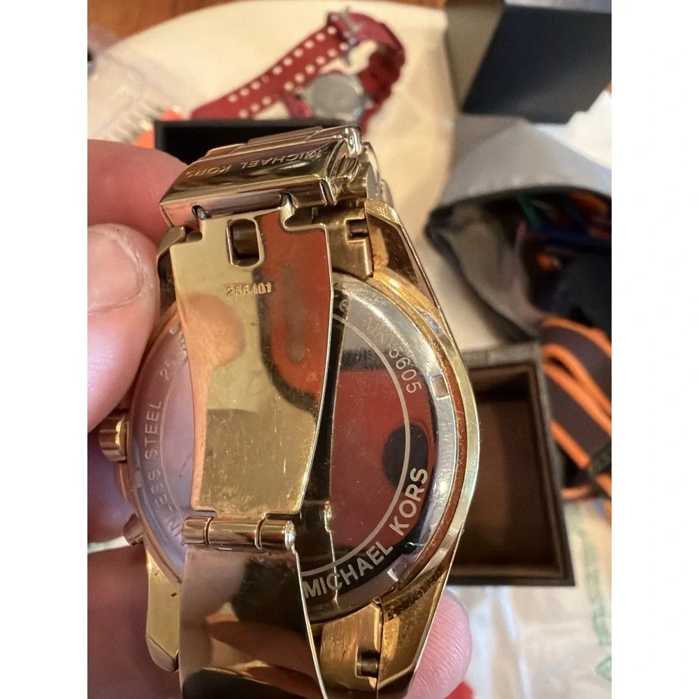 Michael‎ Kors MK5605 Gold Chronograph Watch Roman Dial w/ Box Needs Battery
